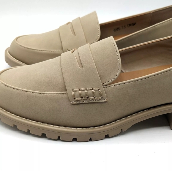 dv by Dolce Vita “Crisp” Classic Penny Loafer/Lug Sole Block Heel (Dune/Tan) NEW - Picture 6 of 16
